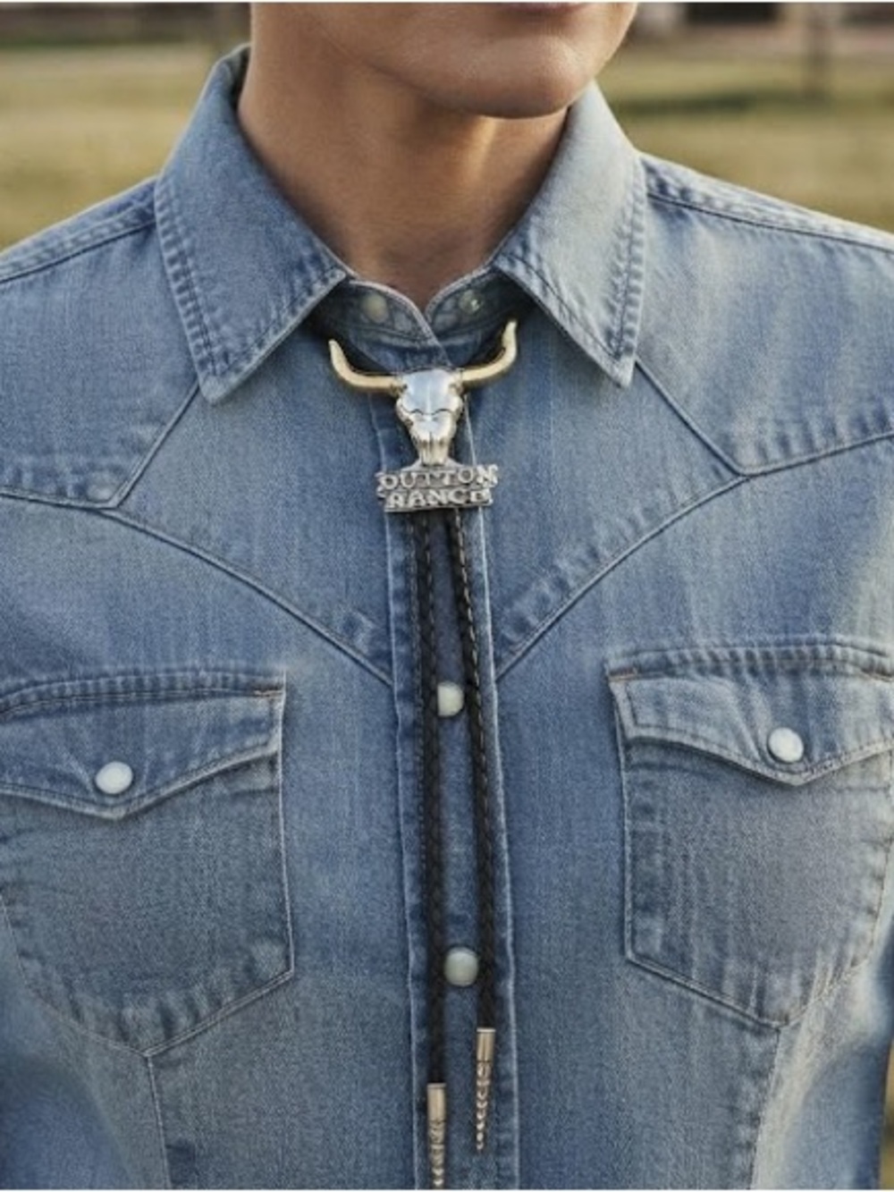 🔥Dutton Ranch Bolo Tie with Longhorn Emblem - Turquoise & Gold